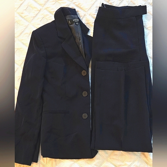 🌟 NWOT Classic Black Matching Suit Set Blazor And Pants 🌟 - Picture 1 of 11
